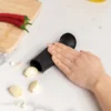 OTOTO 德滾拉剝蒜器