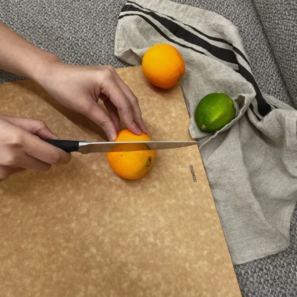 荷蘭COMBEKK CUTTING BOARD 環保紙質砧板-自然色(15x20 cm)